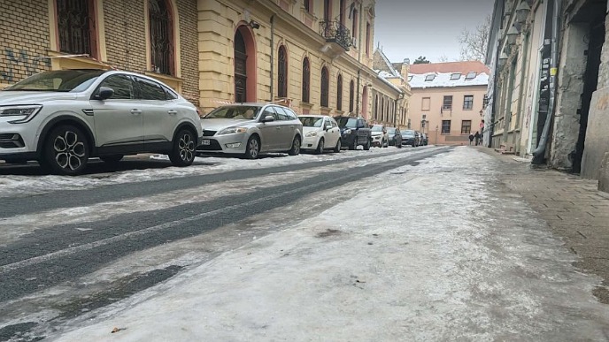 Apel zbog snega i poledice